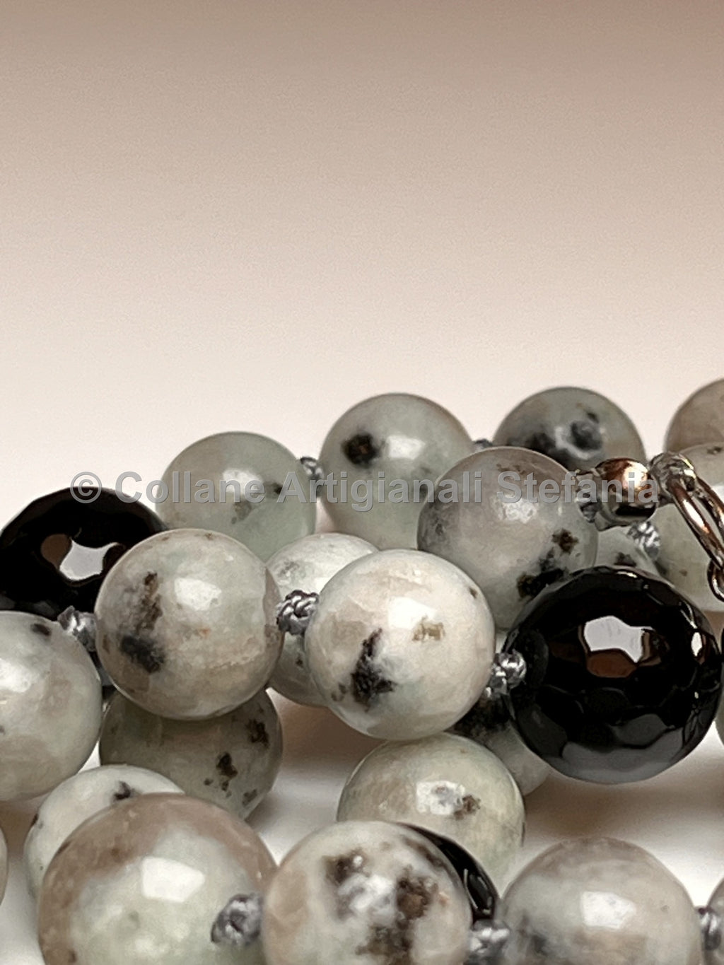 Collana con pietre dure di Diaspro Kiwi.