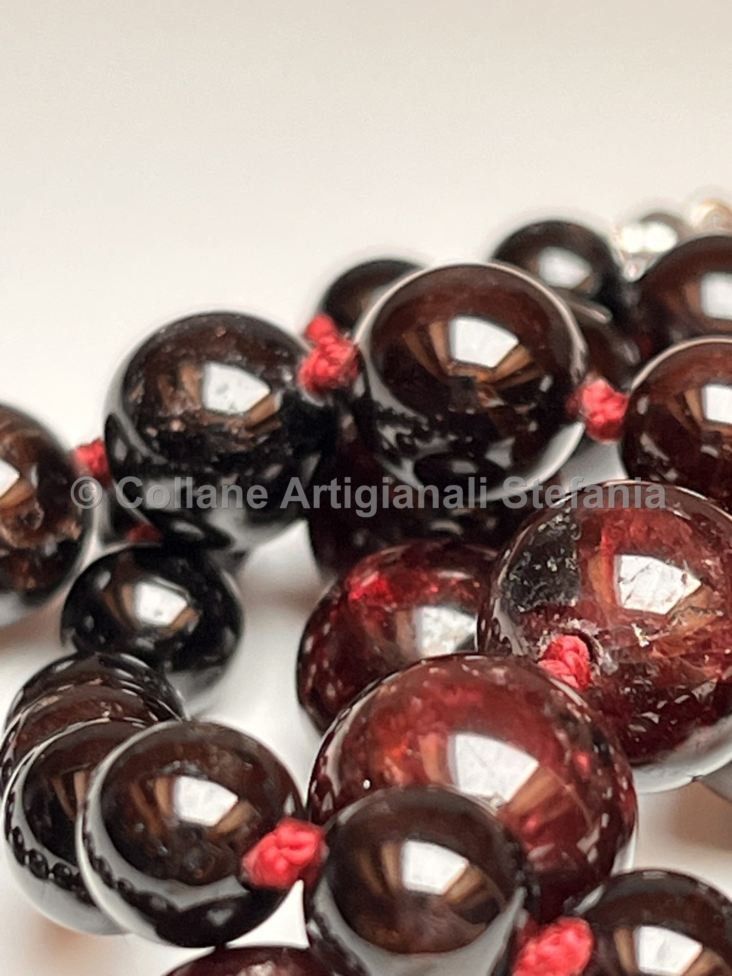 Collana con pietre dure di Granato