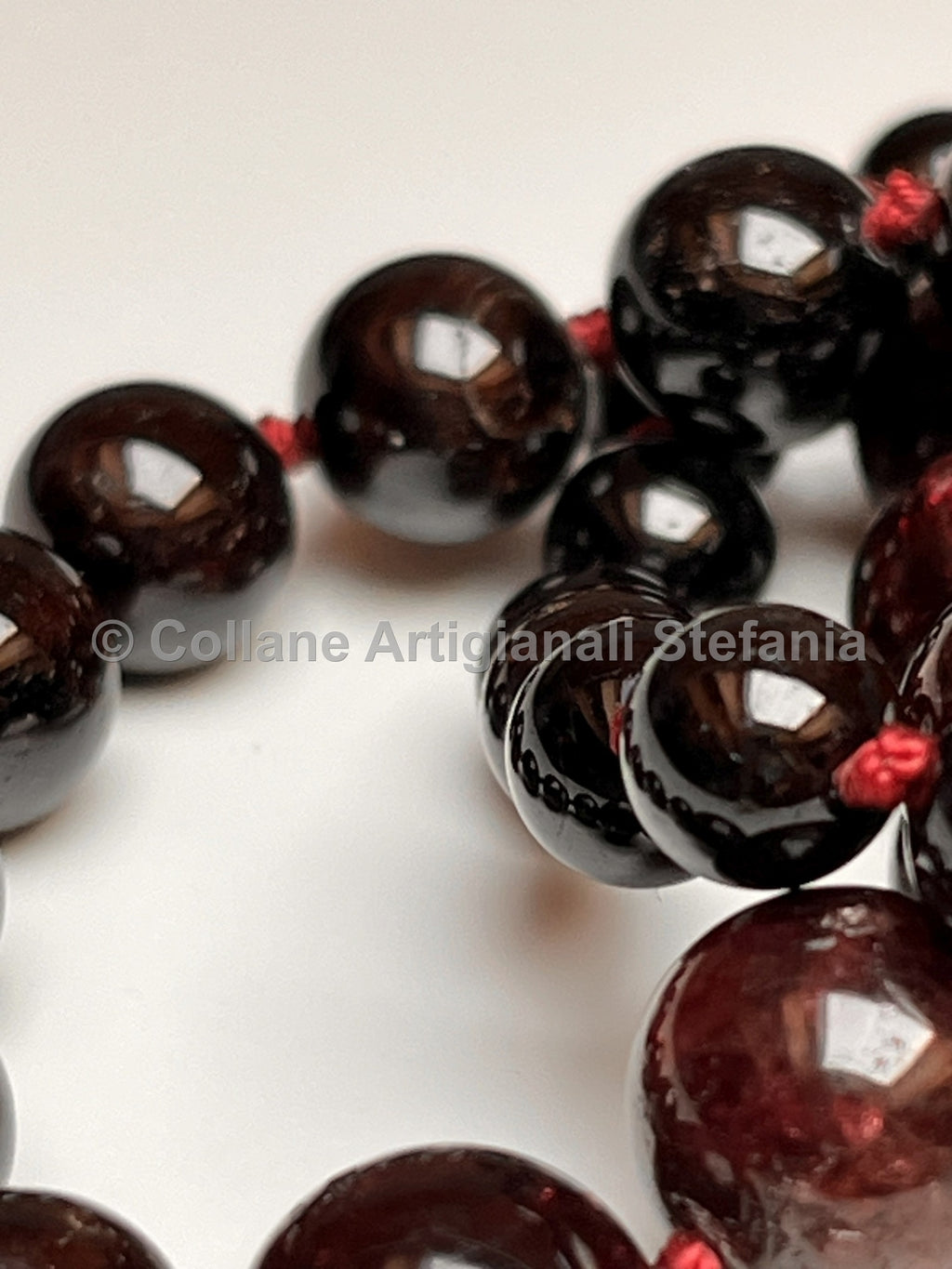 Collana con pietre dure di Granato