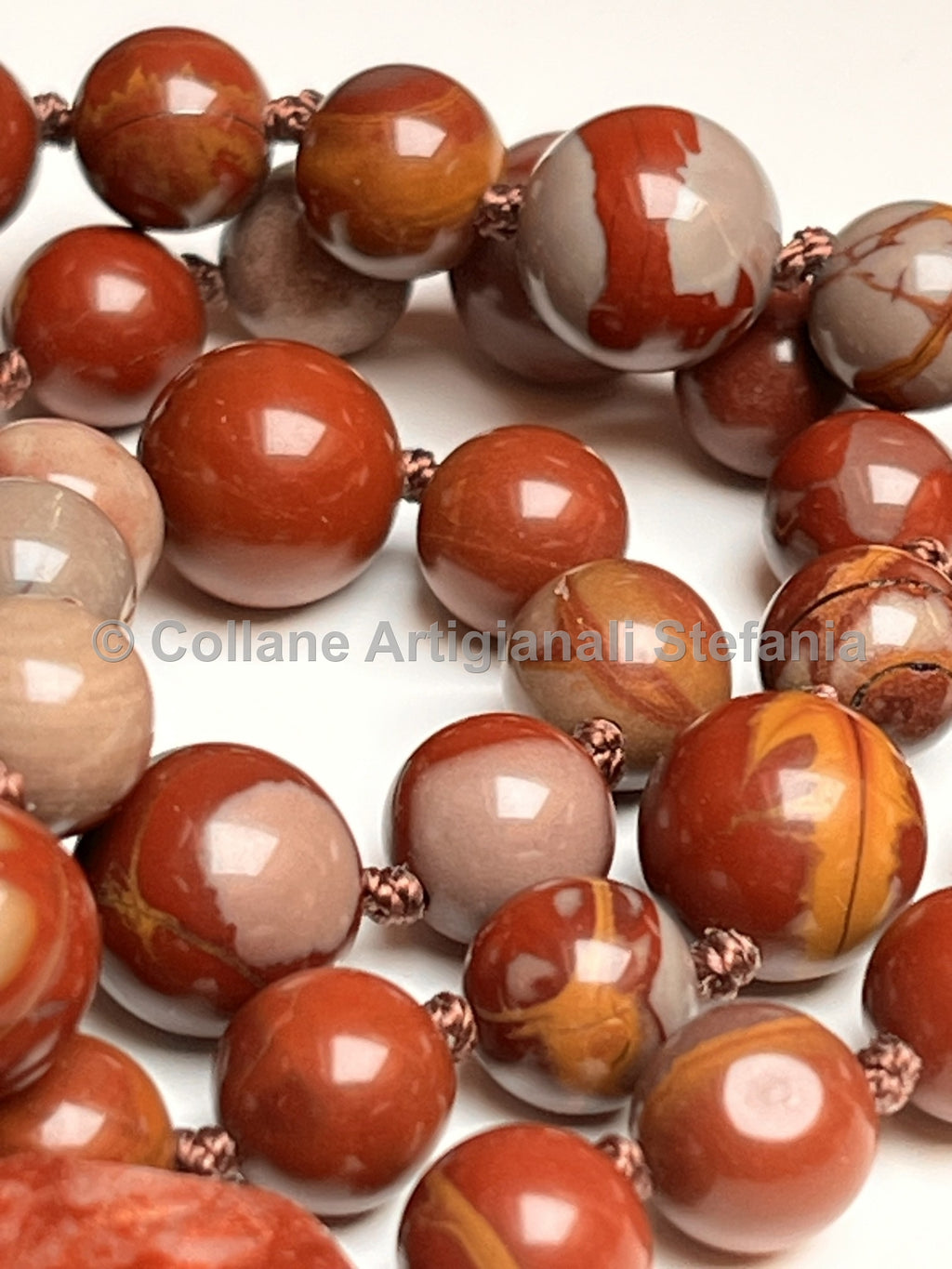 Collana con pietre dure di Noreena Diaspro.