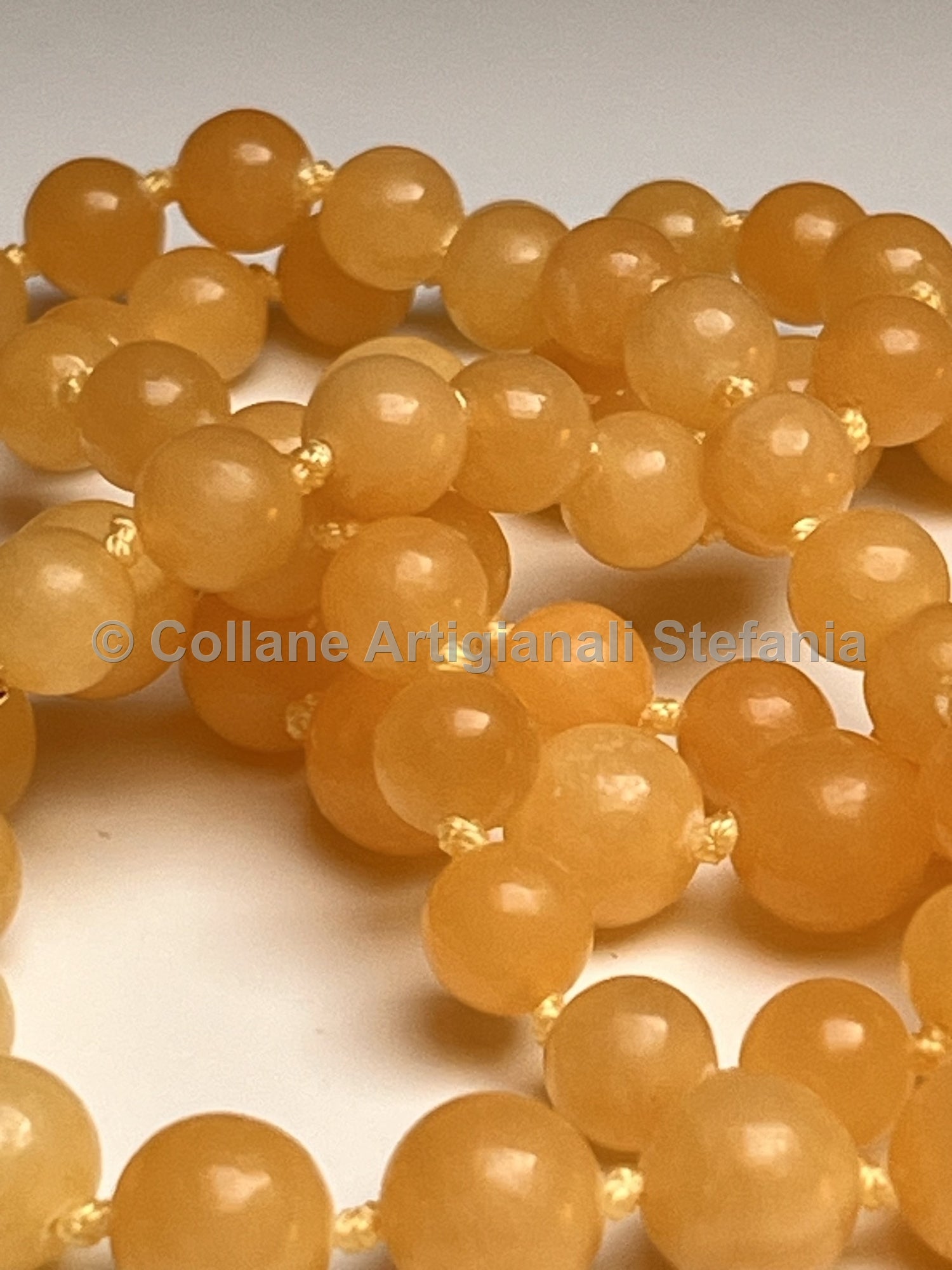 Collana con pietre dure di Giada