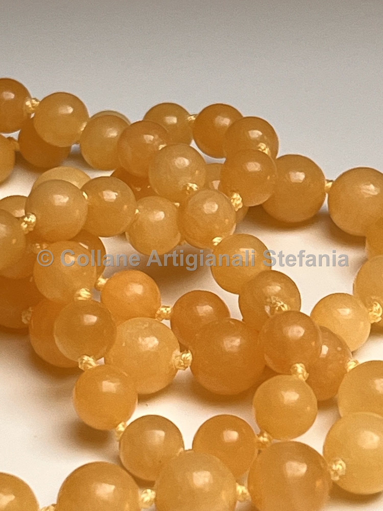 Collana con pietre dure di Giada