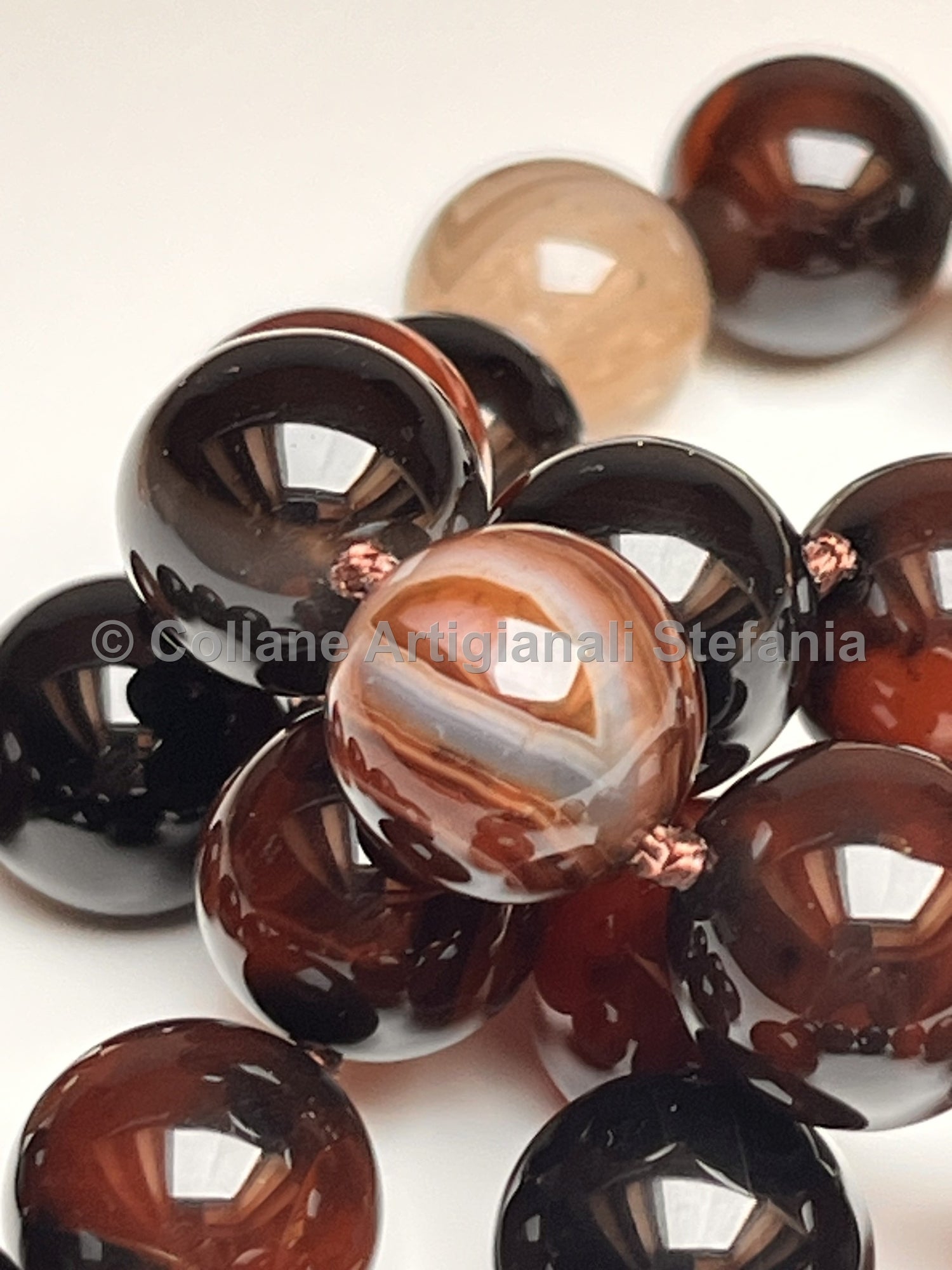 Collana con pietre dure di Dream Agate.