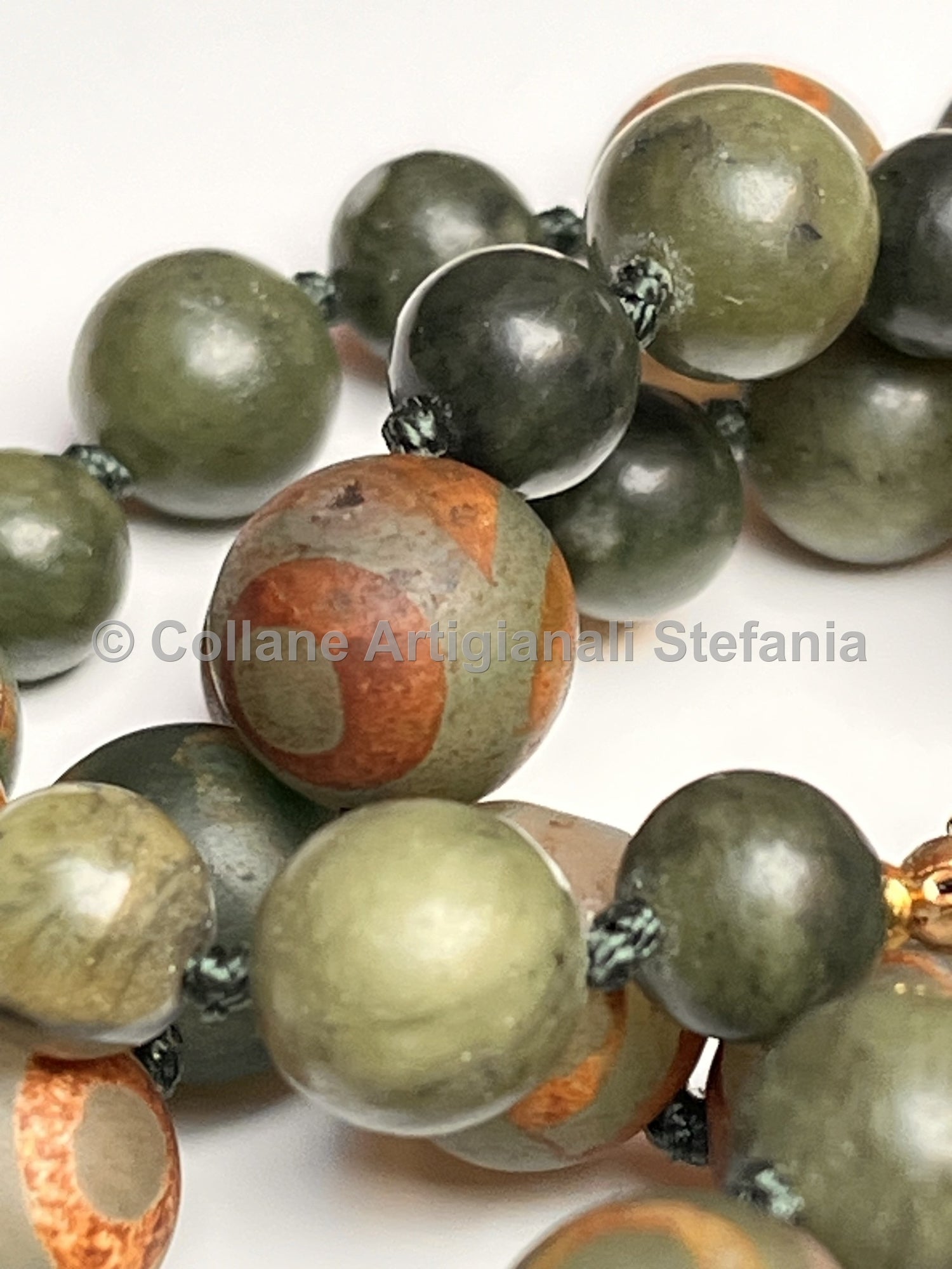 Collana con pietre dure di Giada e Agata Tibetana