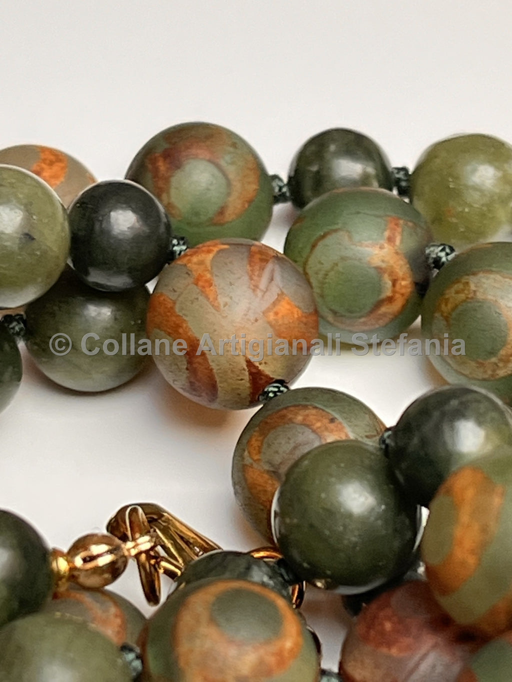 Collana con pietre dure di Giada e Agata Tibetana
