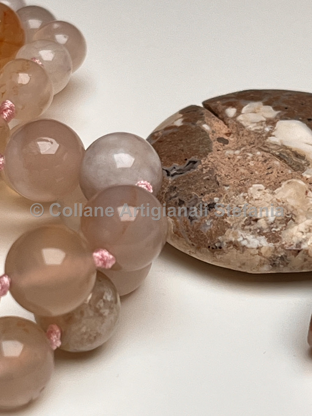 Collana con pietre dure di Agata Cherry di alta qualità