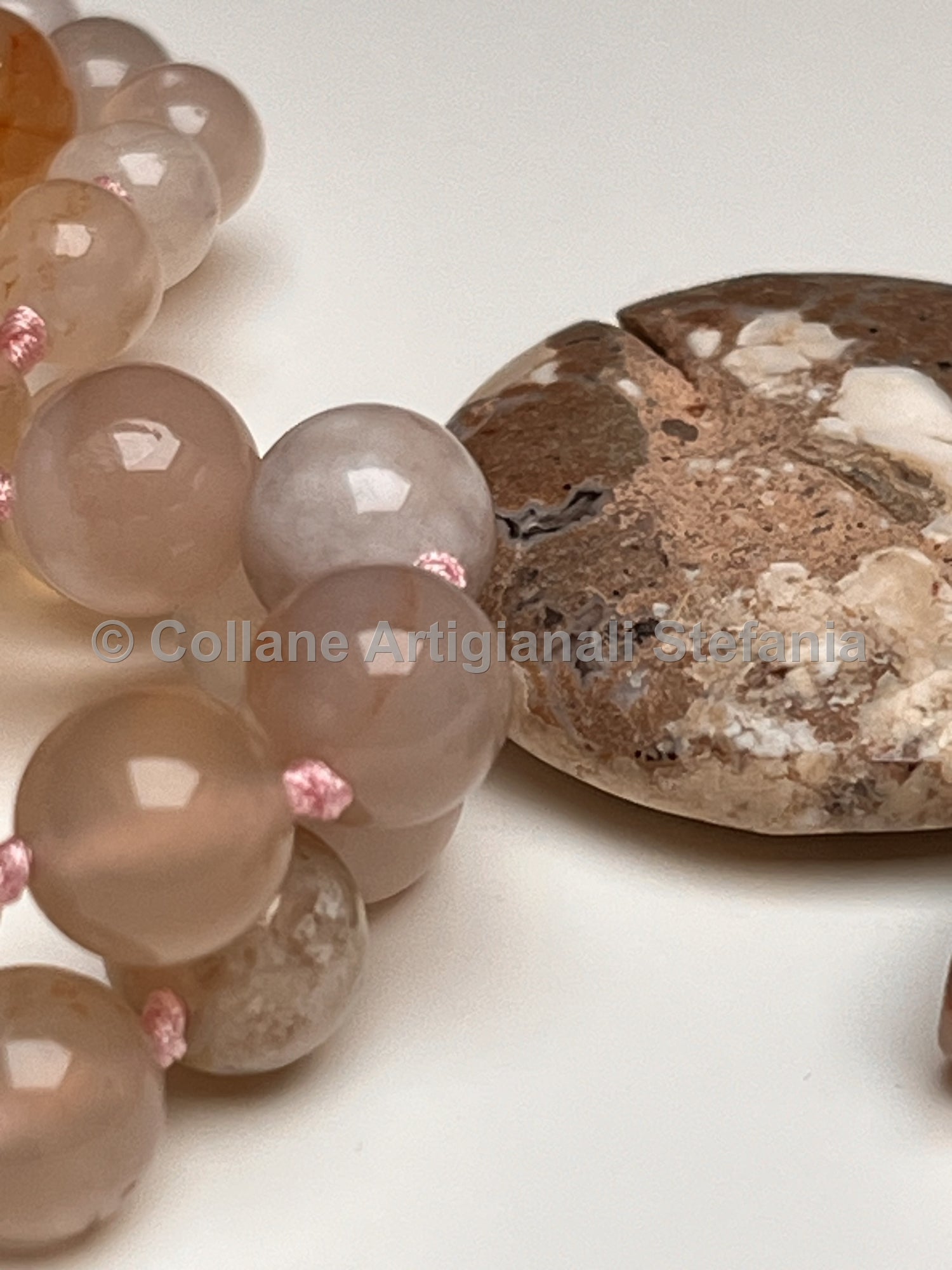 Collana con pietre dure di Agata Cherry di alta qualità