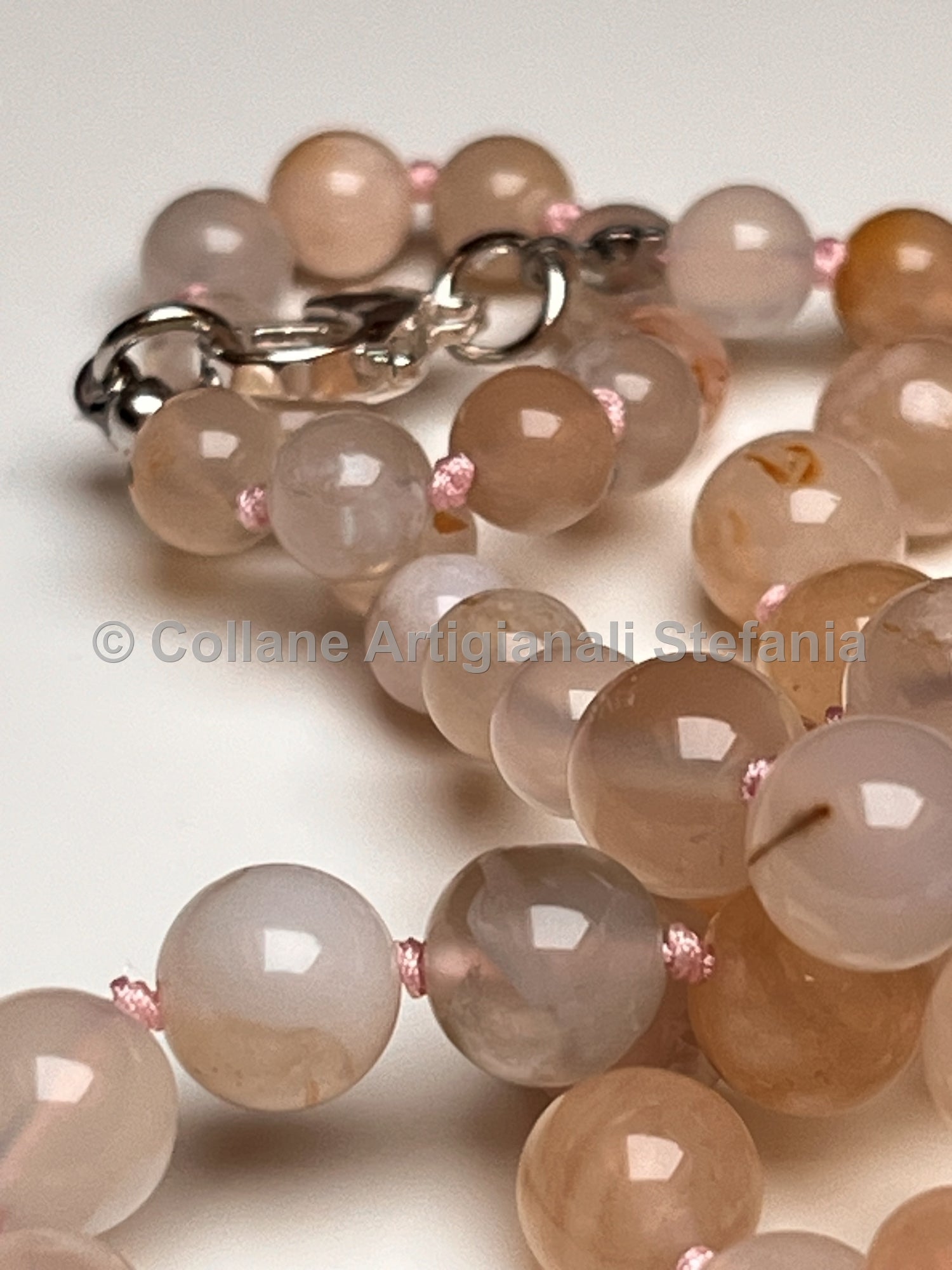 Collana con pietre dure di Agata Cherry di alta qualità