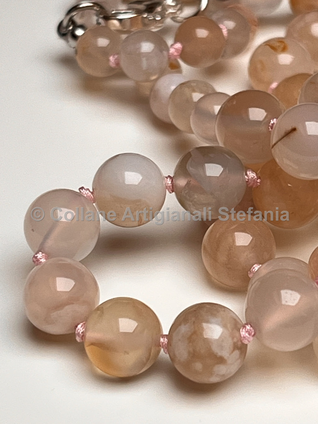 Collana con pietre dure di Agata Cherry di alta qualità