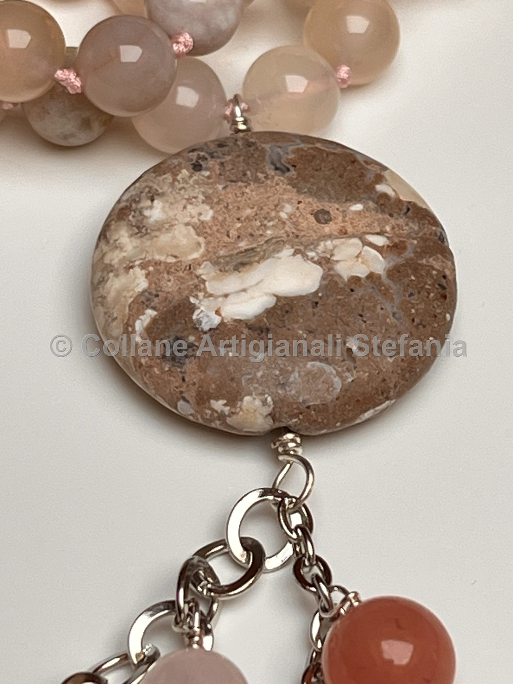 Collana con pietre dure di Agata Cherry di alta qualità