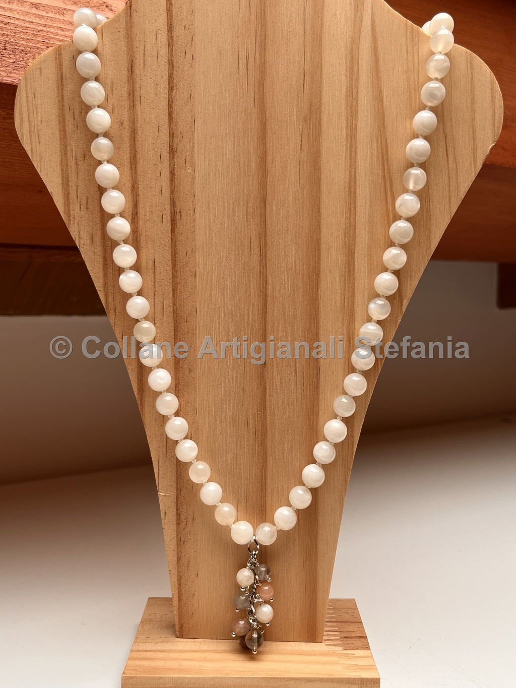 Collana con pietre dure di ottima qualità di Pietra di Luna